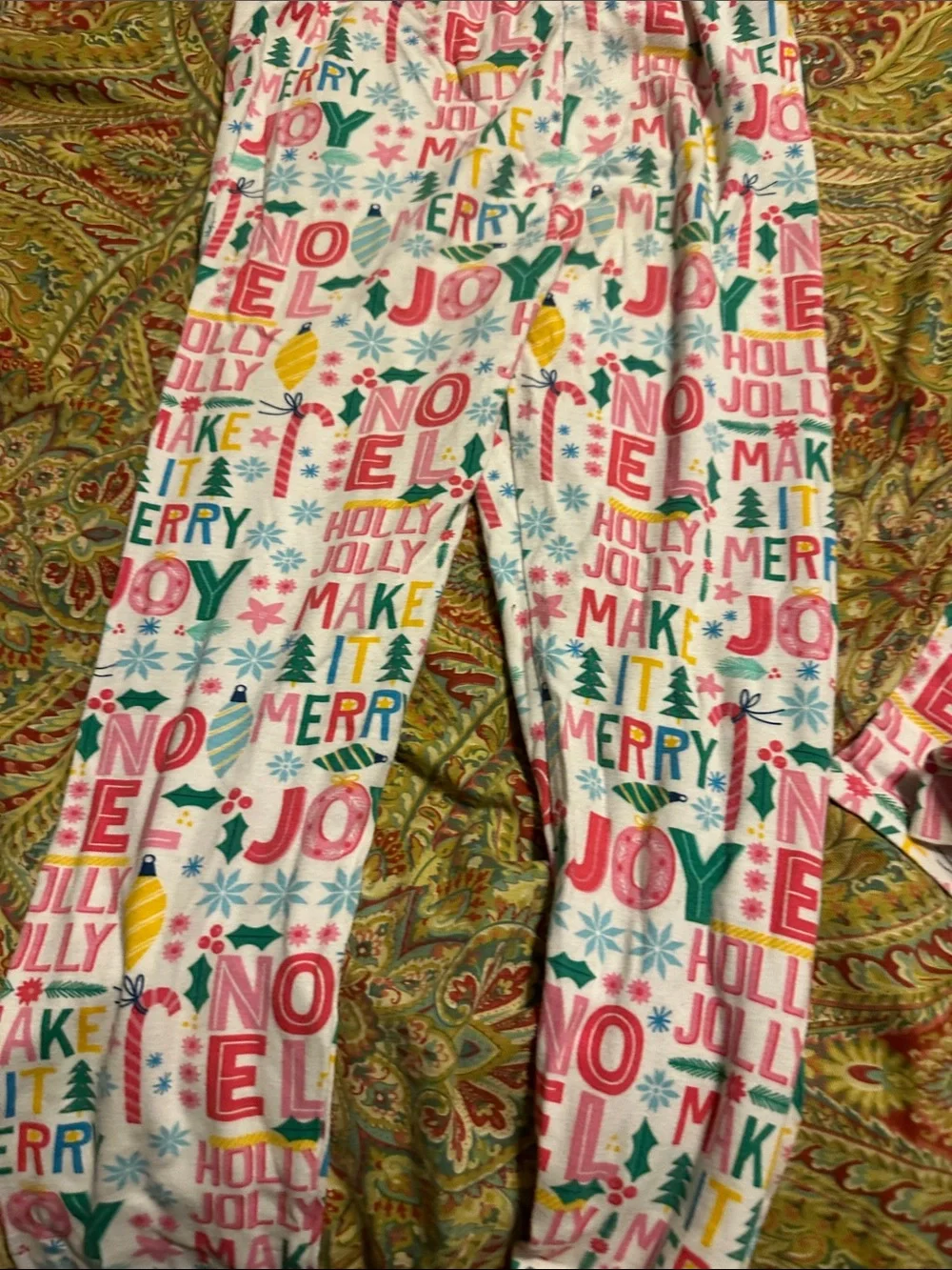 Place Girls' White Holiday Word-Print Pajama Set with Pink & Green Accents